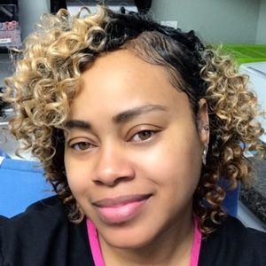 Meet your Posher, Anitra